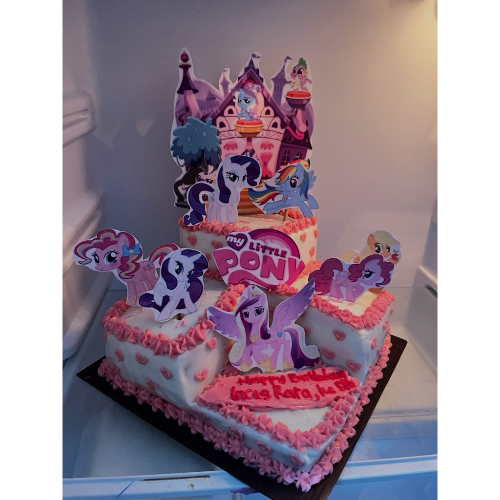 

cake ulang tahun sudut/cake ulang tahun tingkat kuda pony/