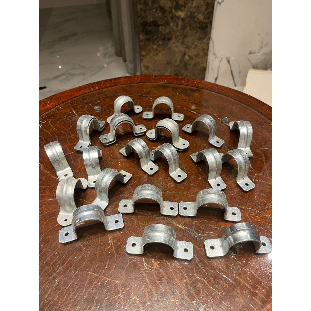 Klem Pipa Besi 1" inch