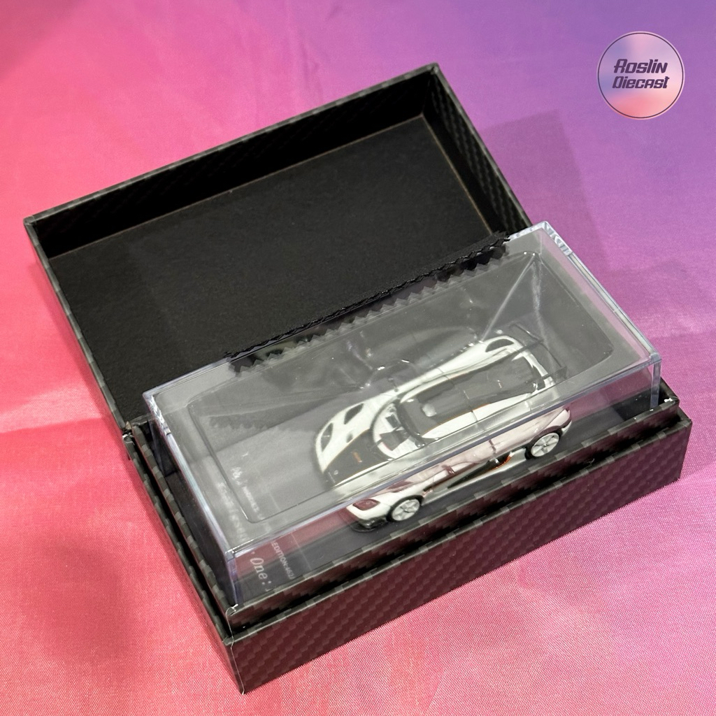 Diecast 1:64 MJ Model 1:64 Koenigsegg One:1 3 versions White