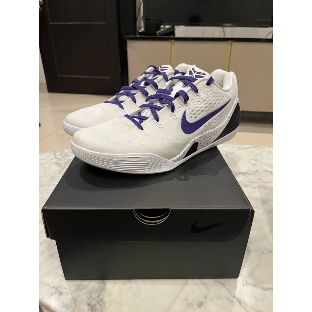 Nike Kobe 9 Elite Low team banks sepatu basket size 45 us11 bekas display Authentic