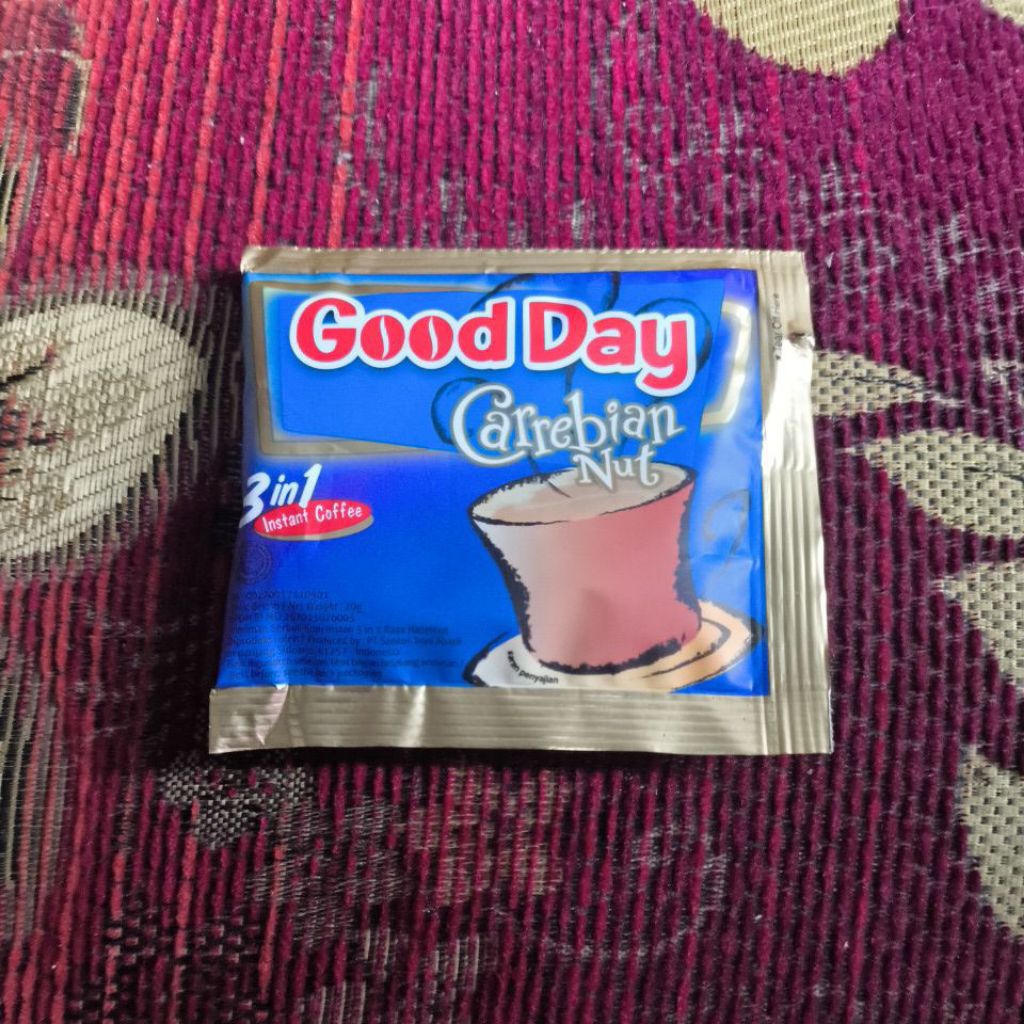 

GOOD DAY CARREBIAN NUT 20 GR 3 INSTANT 1 INSTANT COFFEE (PER RENCENG)