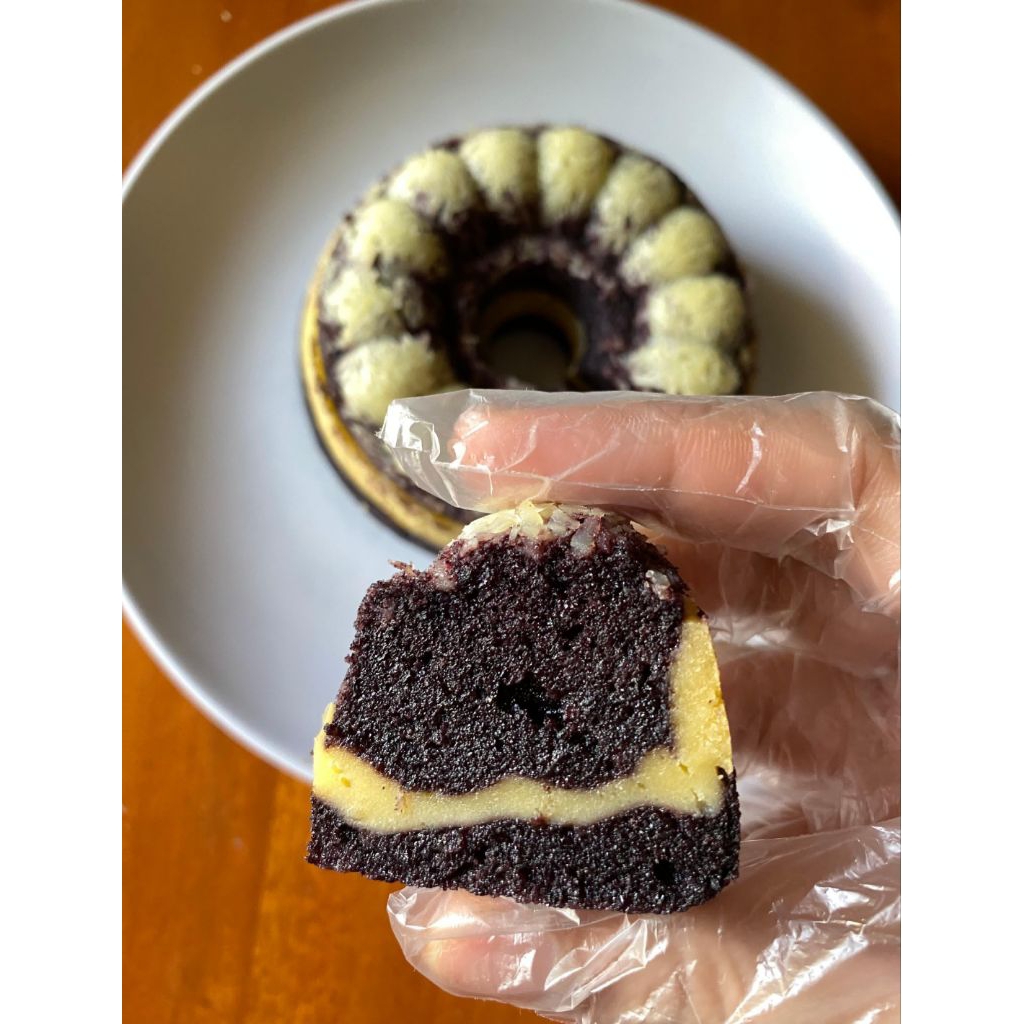 

Bolu Ketan Khas Bandung Asli Legit dan Padat Gluten Free