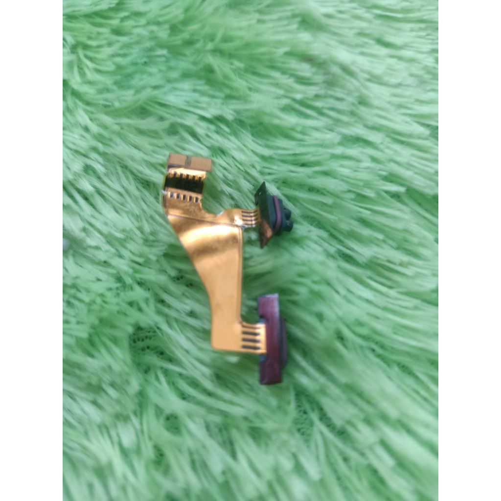 fleksibel samping Fujitsu f04G copotan