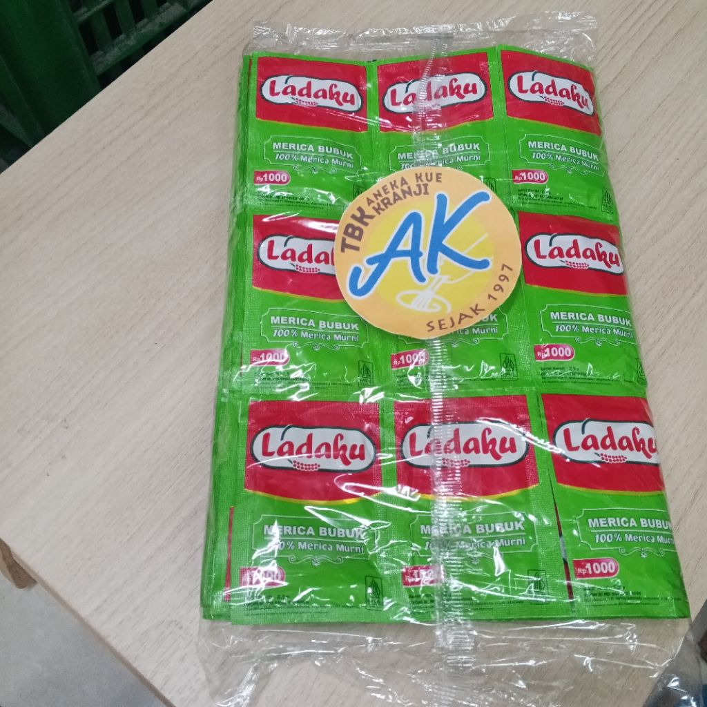 

LADAKU MERICA BUBUK SACHET ISI 12 Ladaku