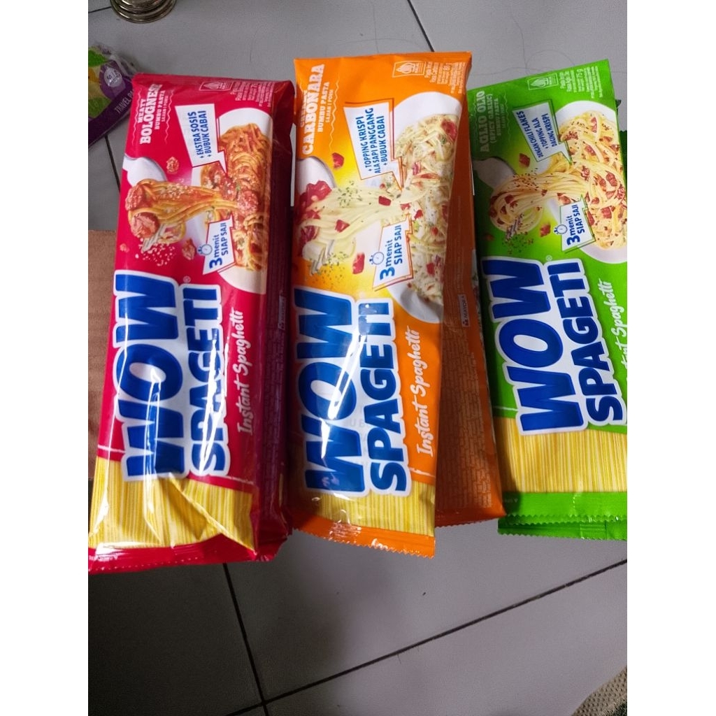 

Sphageti WOW 1 renceng isi 5