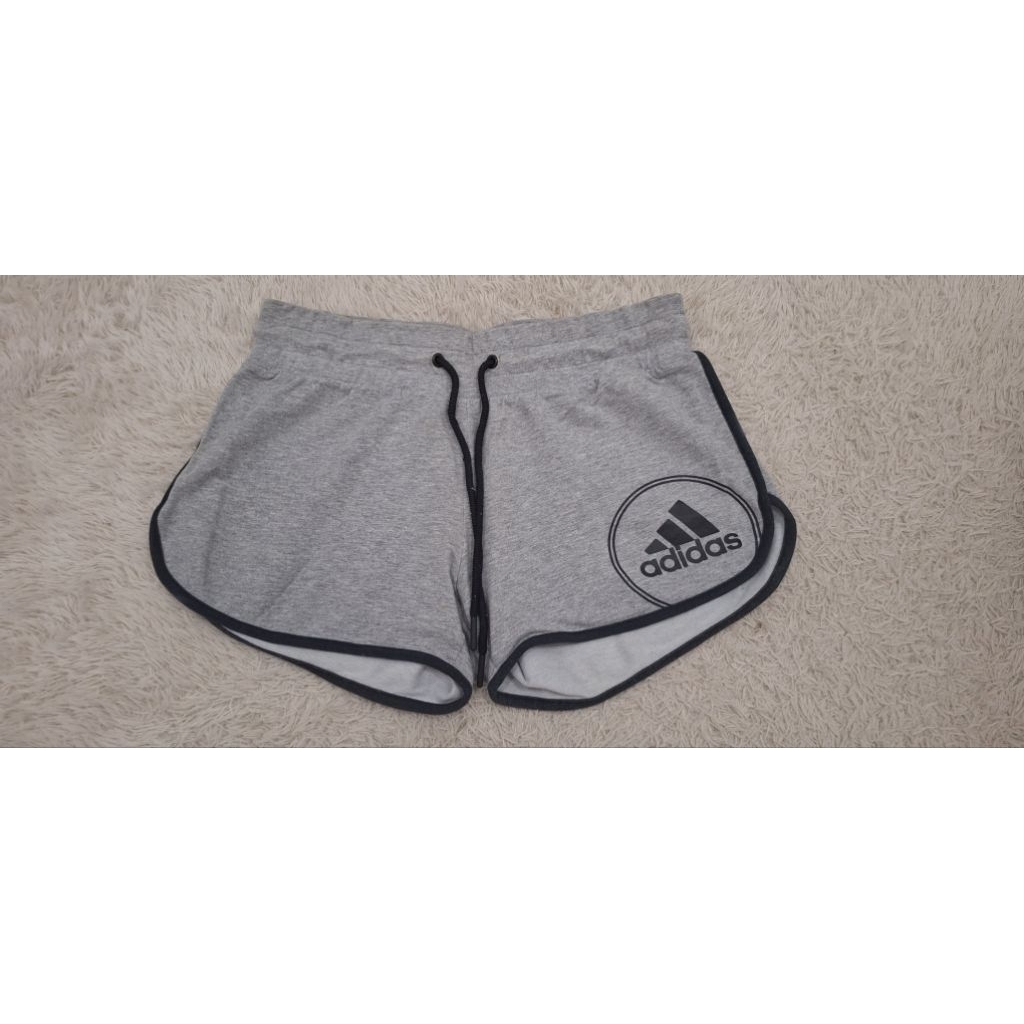 celana pendek olahraga (preloved)