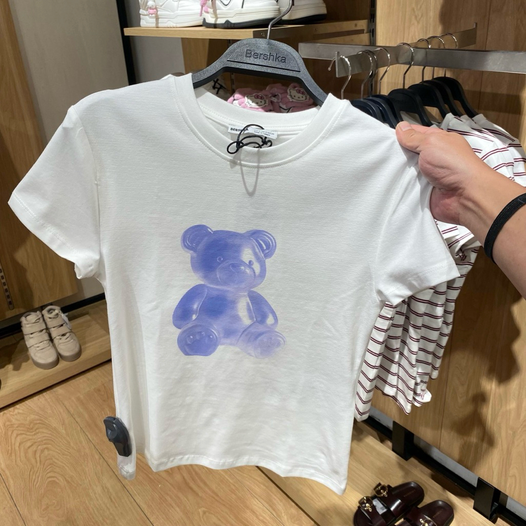 Jastip. Tshirt Crop Bershka (Woman)