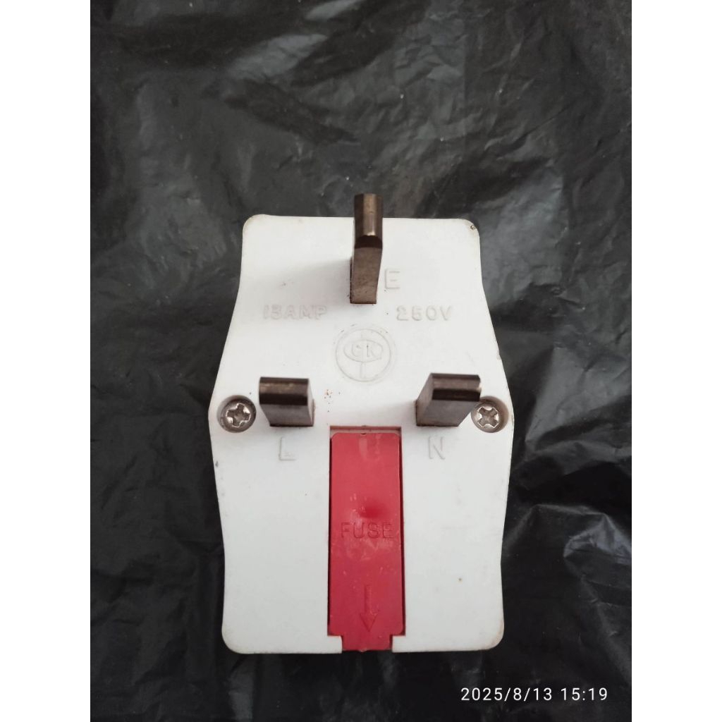 Colokan kaki 3 colokan T serba guna kaki 3 colokan cabang 3 colokan luar negeri