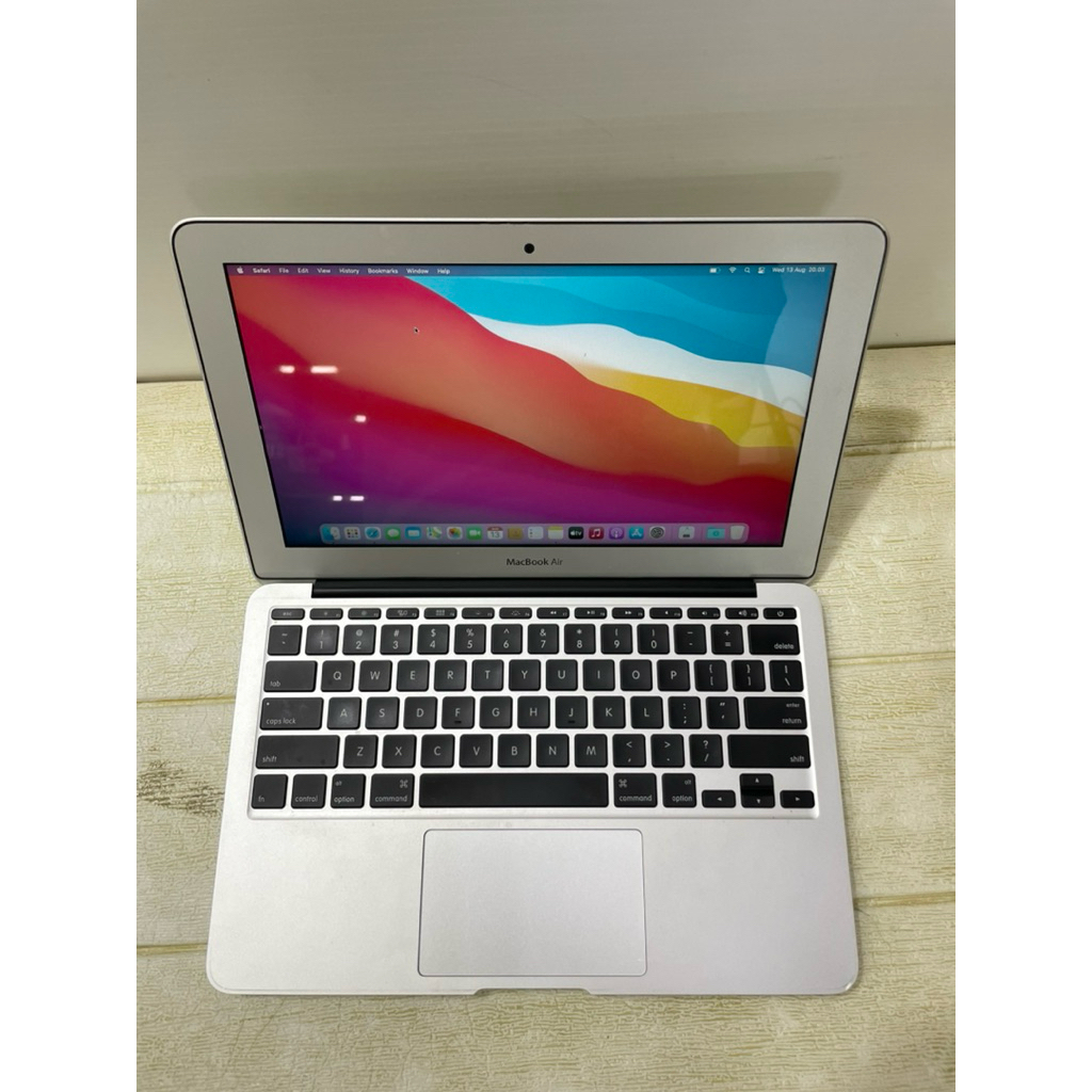 (laptop apple macbook murah ) Macbook Air 11-inch 2013 i5 ram 4gb/128gb original