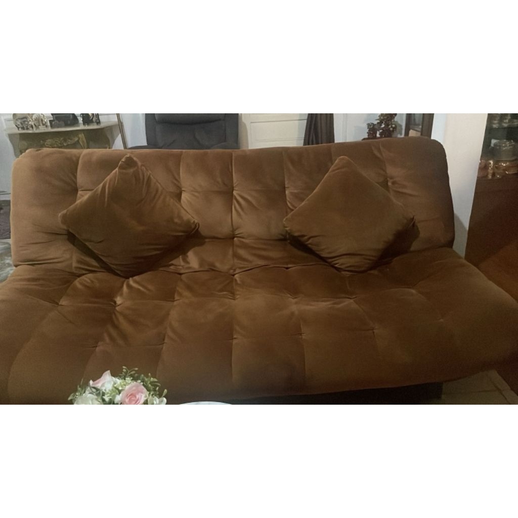 Sofa santai merk informa
