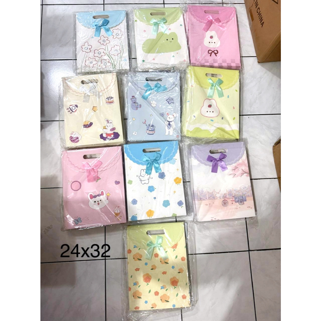 

Paper Bag Tutup Pita Ukuran Sedang (M) & Besar (L)