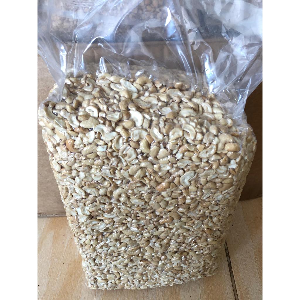 

Kacang Mede Mentah Pecahan LWP 100kg