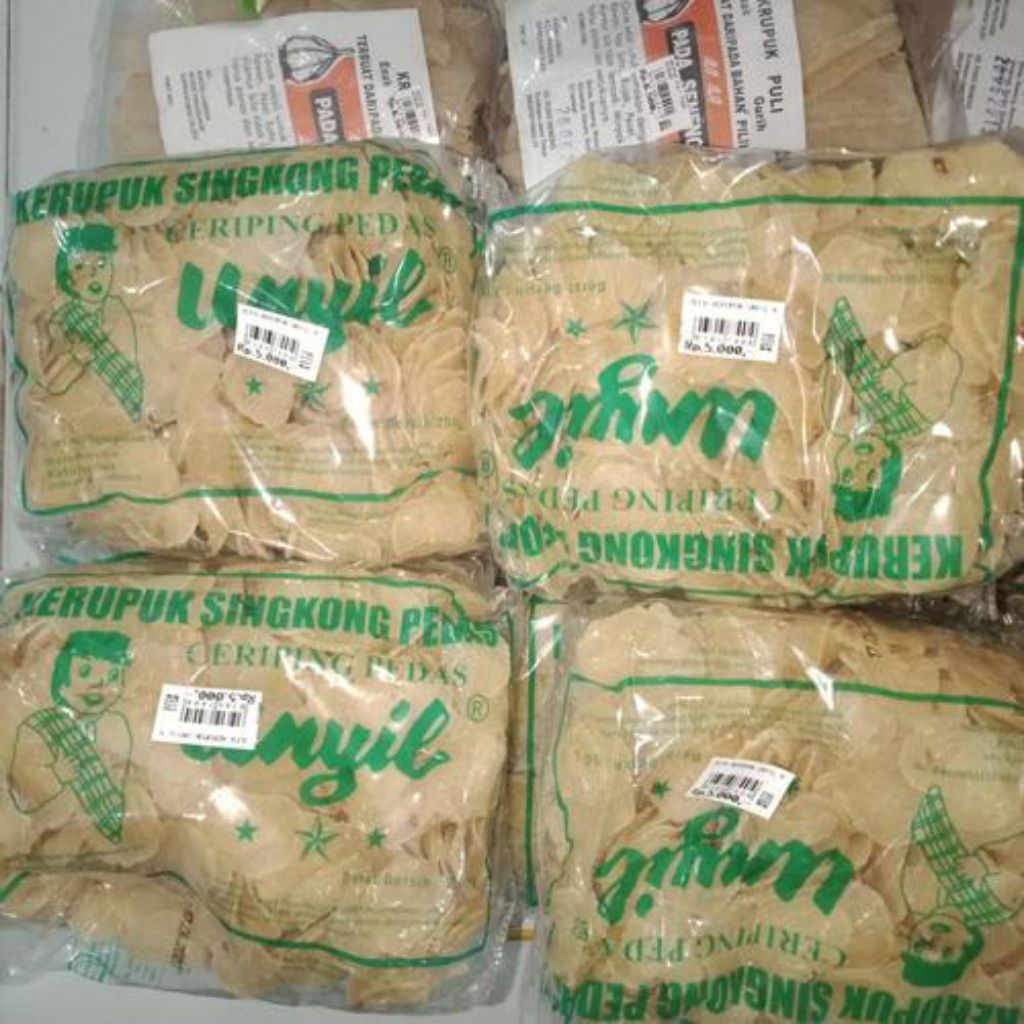 

4 pcs kerupuk unyil pedas mentah keripik singkong rasa pedas kerupuk unyil pedas