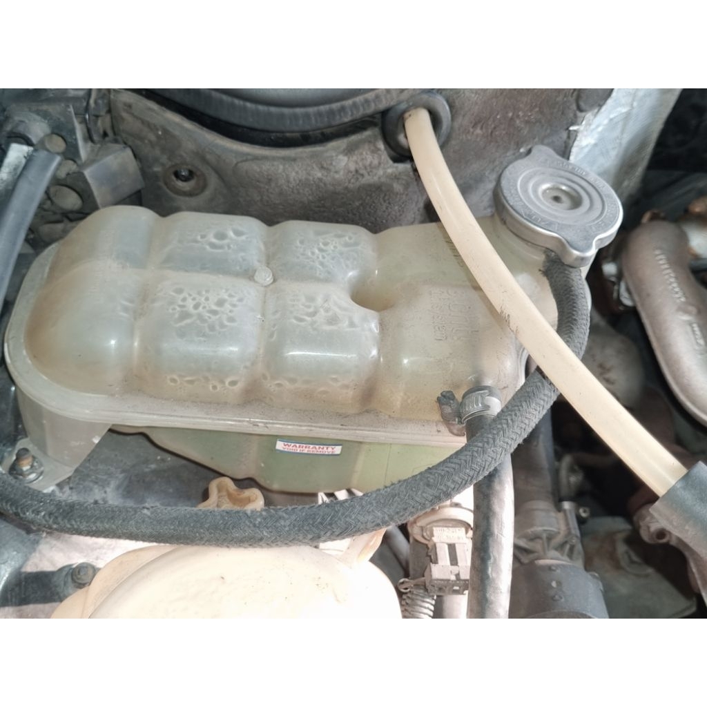 Tabung Air Radiator Mercedes W124