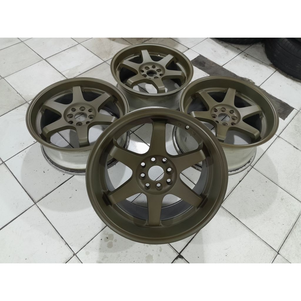 Velg pelek mobil Second murah  te 37 ring 17 untuk mobil jazz swift Yaris vios avanza xenia livina B