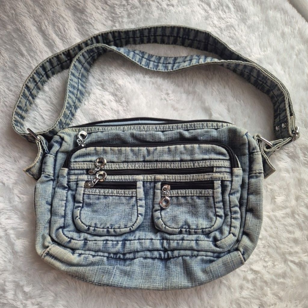 PRELOVED TAS WANITA BAHAN JEANS