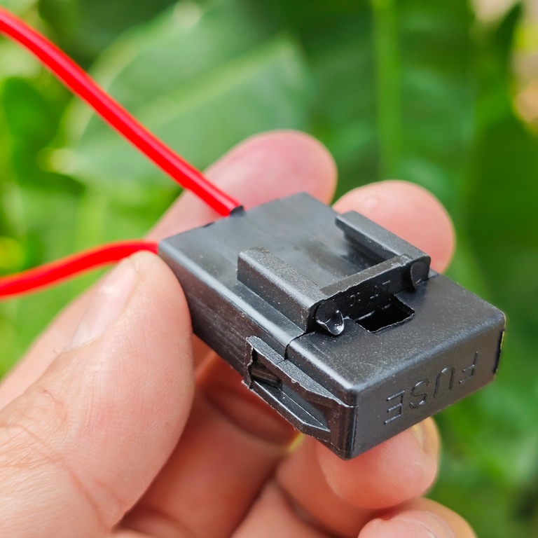 RUMAH SEKRING TANCAP BESAR dudukan holder sikring tancep kotak fuse motor mobil universal supra x 12