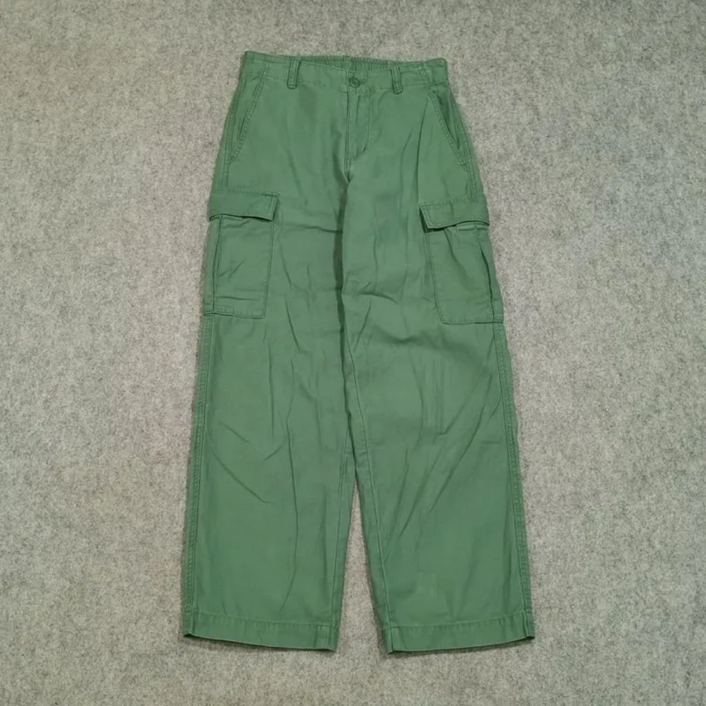 Celana Reg cargo chinos panjang pria UNIQLO size  28 seconda