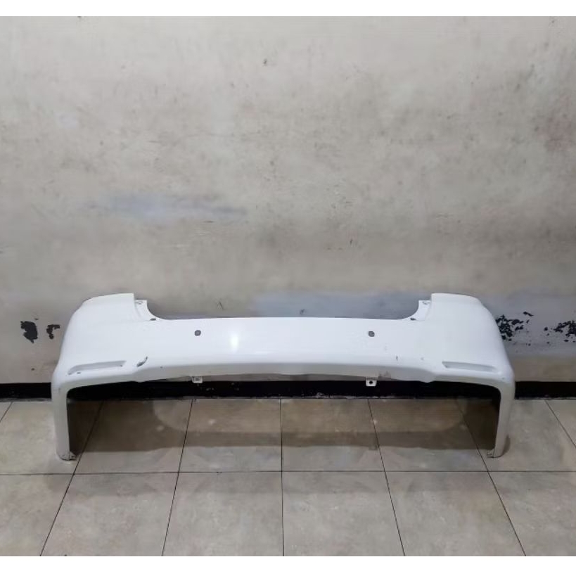 Bumper Belakang Innova 2010-2015 Original