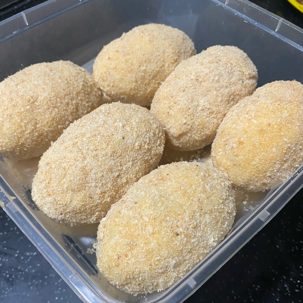 

KROKET ISI DAGING CINCANG DAN ISI SALMON HALAL [FROZEN]