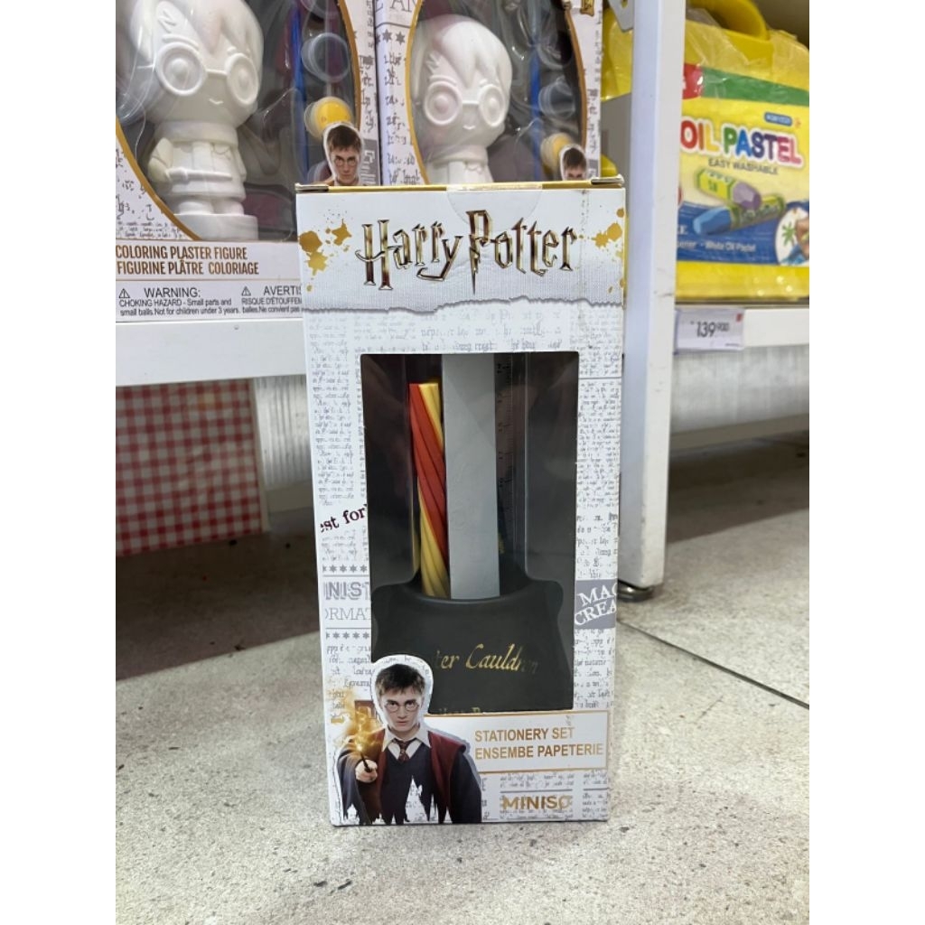 Miniso x Harry Potter - Harry Potter Pewter Cauldron Stationery Set
