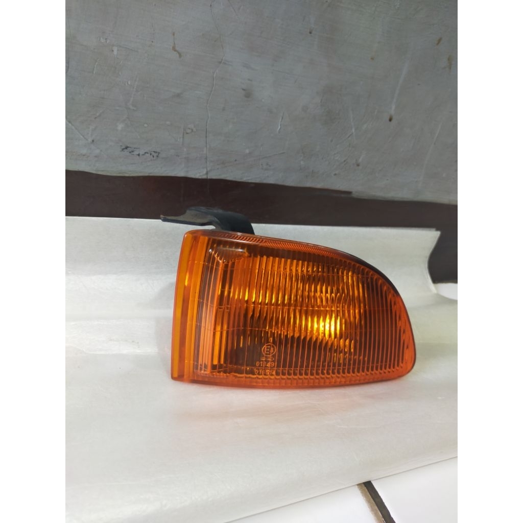 lampu sein galant Hiu V6 24 kiri original