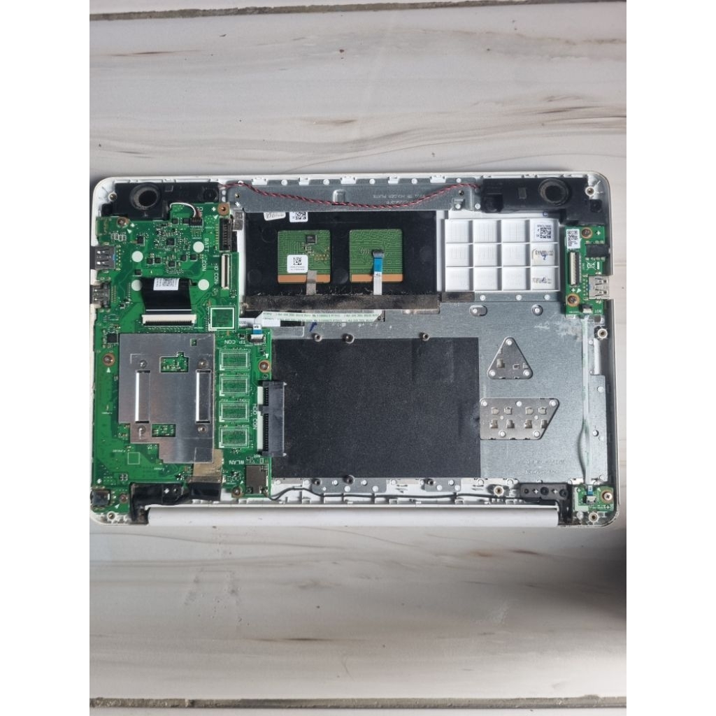 MOBO MOTHERBOARD ASUS E203NAH NORMAL TESTED