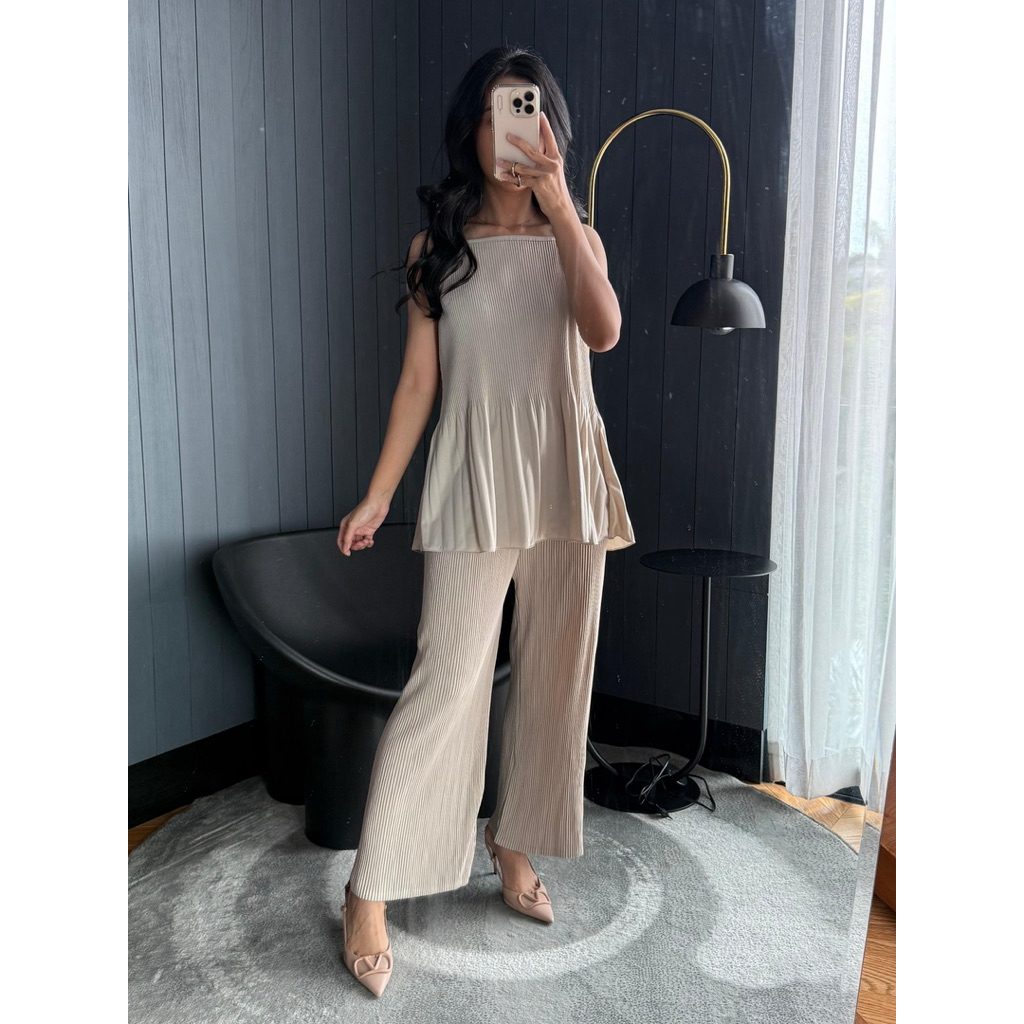 Baju Plisket Atasan Plisket Lidi Cabang Tanpa Lengan / Tanktop Plisket / Pleated Top