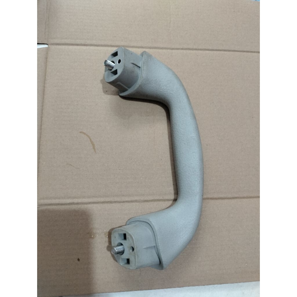 pegangan tangan pilar depan Suzuki APV original