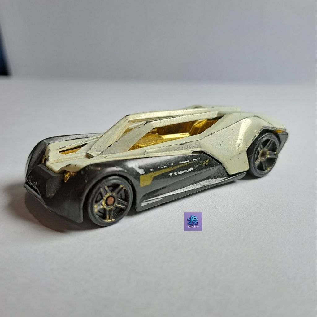 Loose Hotwheels / Hot Wheels Diecast Split Vision White