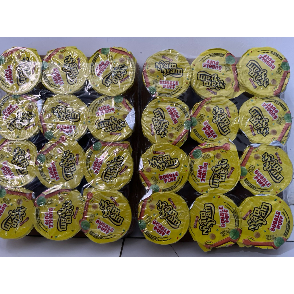 

Nyam Nyam Bubble Puff Perpak Isi 12 Cup