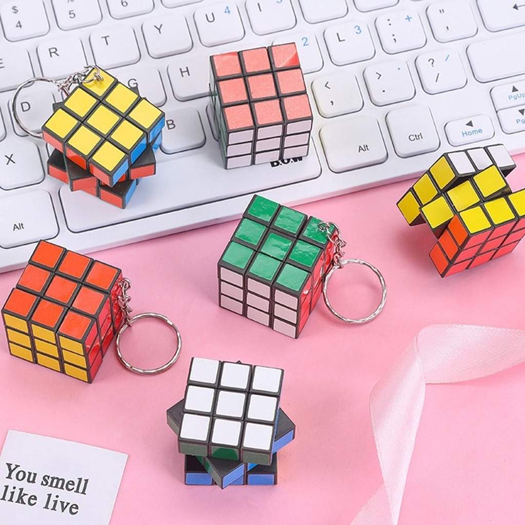 Kamikadomu - Gantungan Rubik 3 x 3 Mini Aksesoris Tas Kunci Ganci Key Chain