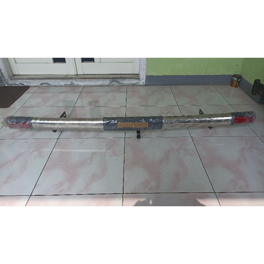 Bumper/pengaman belakang Daihatsu Ayla
