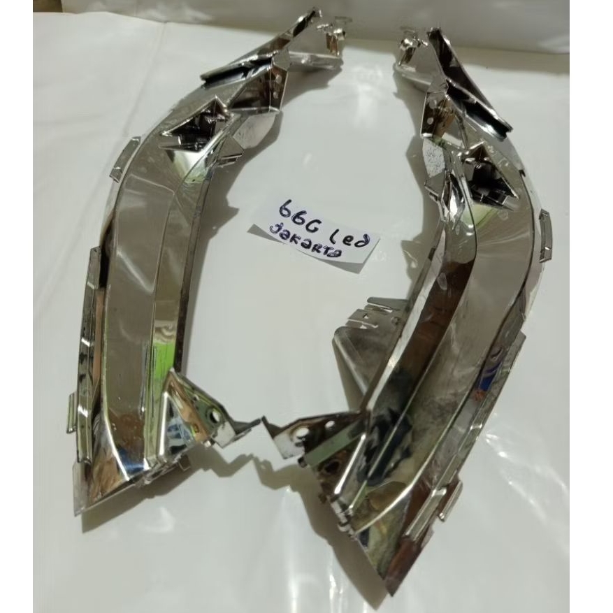 Alis lampu depan Honda Vario 125 150 New original