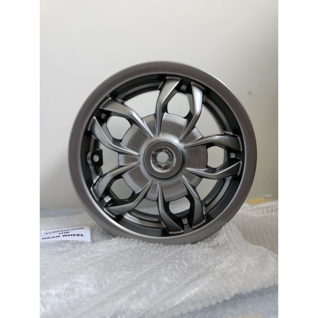 Velg Belakang Vespa LX Facelift Original