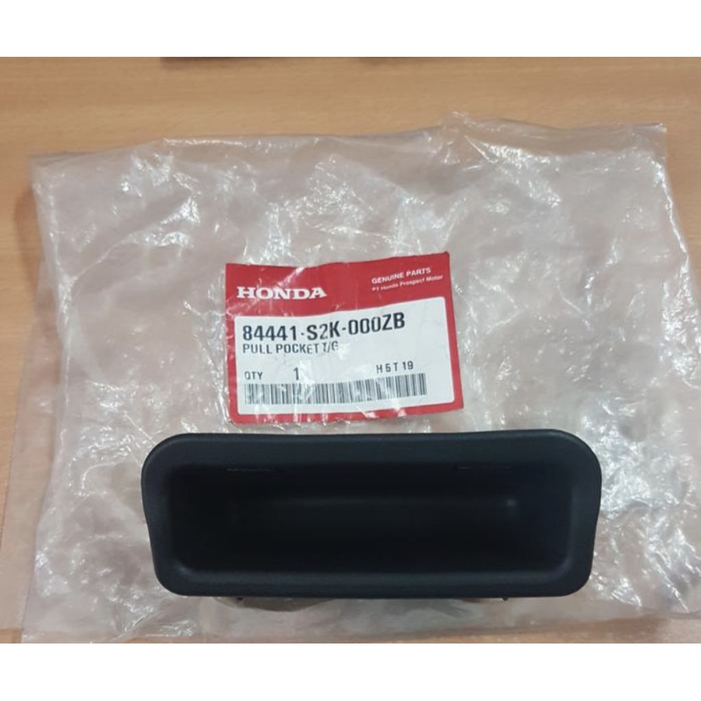 Pull Pocket Tail Gate Handle Handel Pegangan Tarikan Pintu Bagasi Belakang Dalam Honda Mobilio BRV H