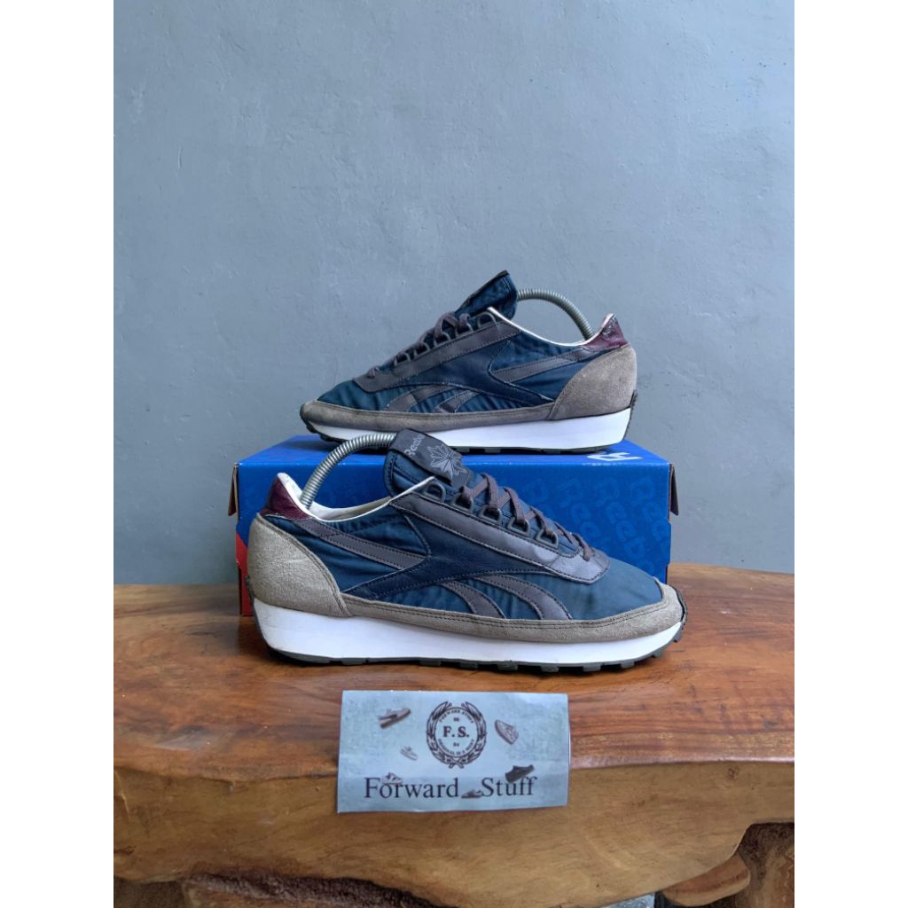 REEBOK AZTEC NAVY GREY