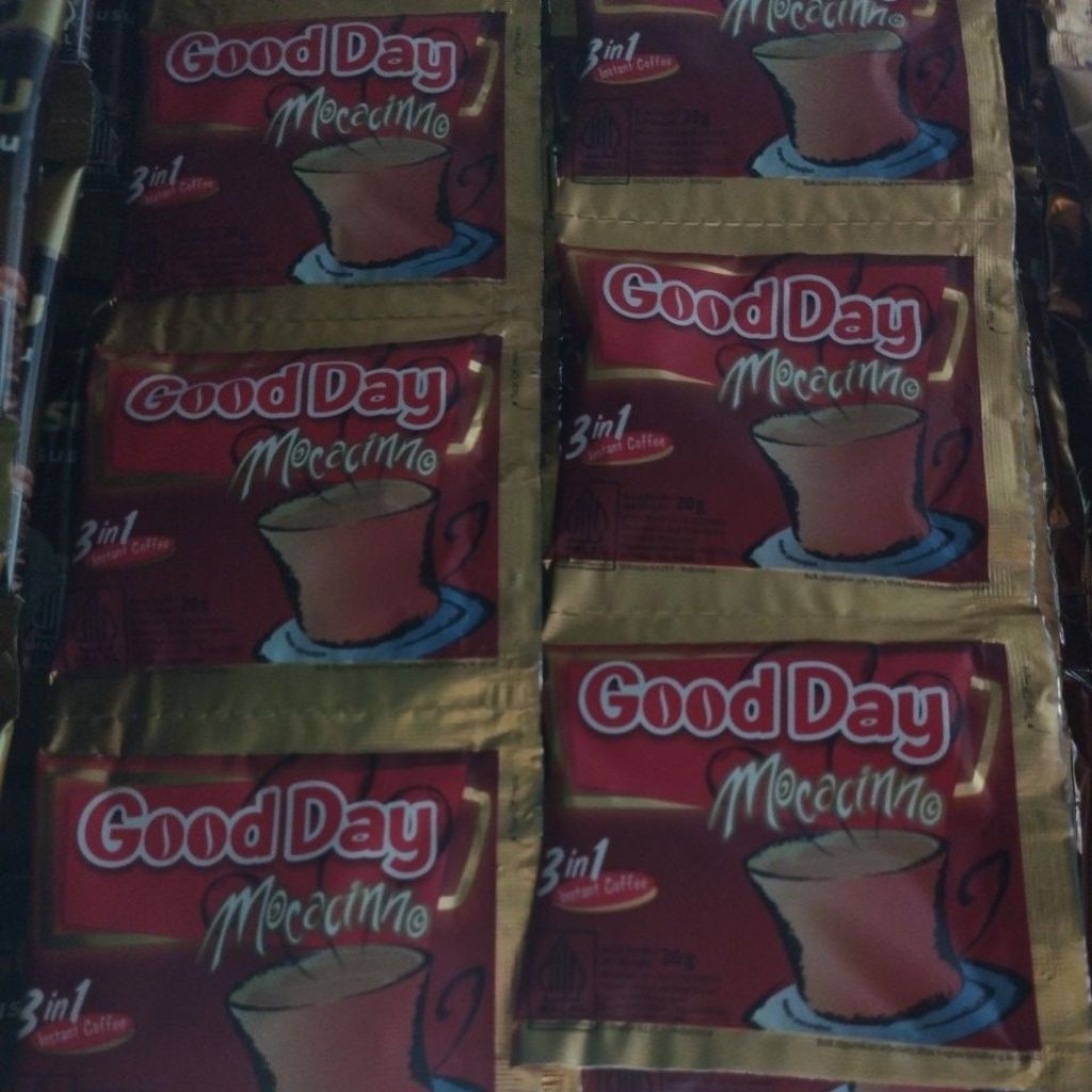 

GoodDay mocacinno 1 renteng isi 10 sachet