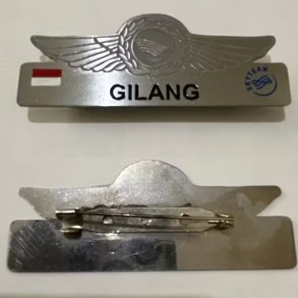 

Nametag Garuda Indonesia Peniti