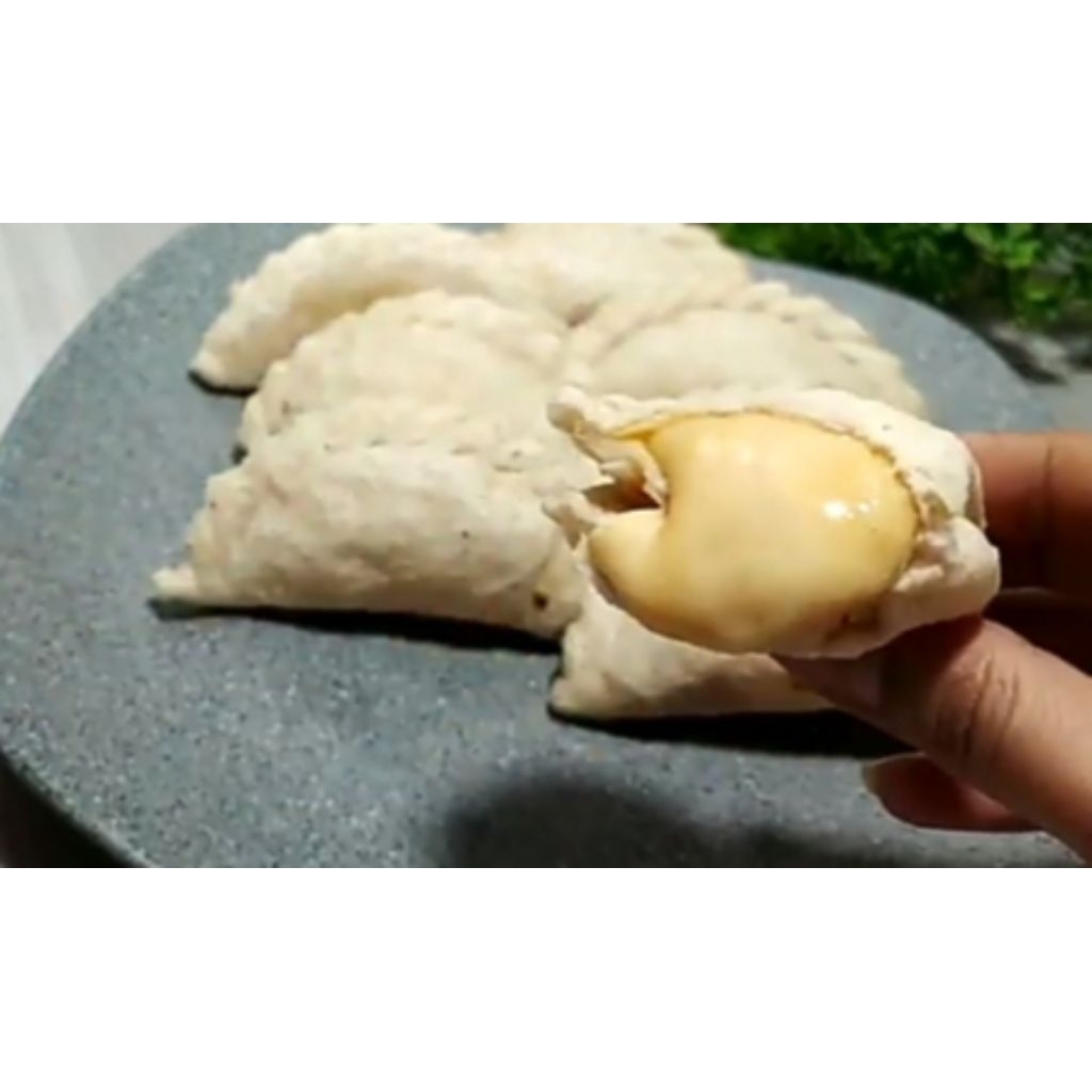 

cireng isi keju lumer by cireng mama