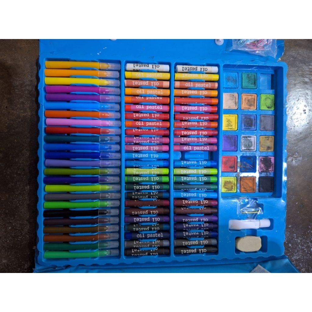 

PRELOVED CAT WARNA BOX BIRU