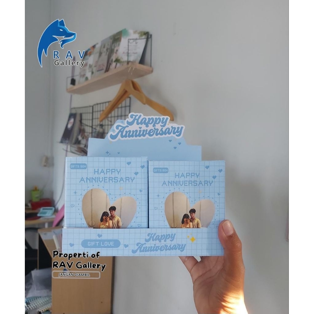 

Blind Box Custom 8,5 x 5 x 10 Cm Kotak Hadiah Kado Ulang Tahun