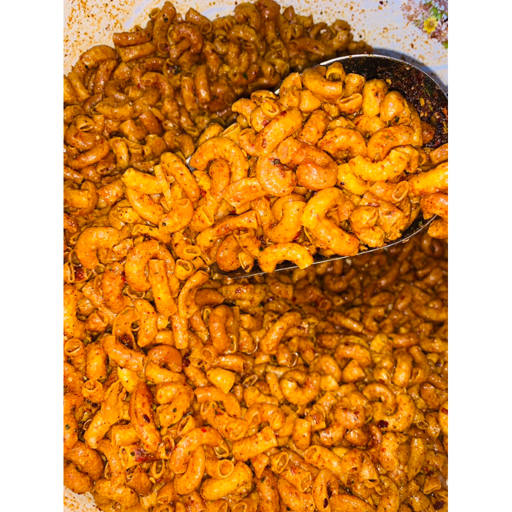 

MAKARONI CIKRUH PEDAS DAUN JERUK 100GRAM BUMBU MELIMPAH DIJAMIN NAGIH