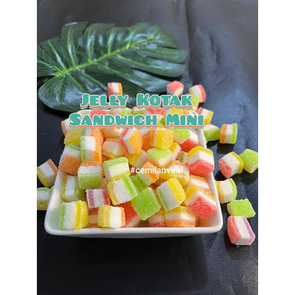 

Cemilan Viral Jelly Kotak Yupi Sandwich Mini Jeli Manis Marshmallow Lembut