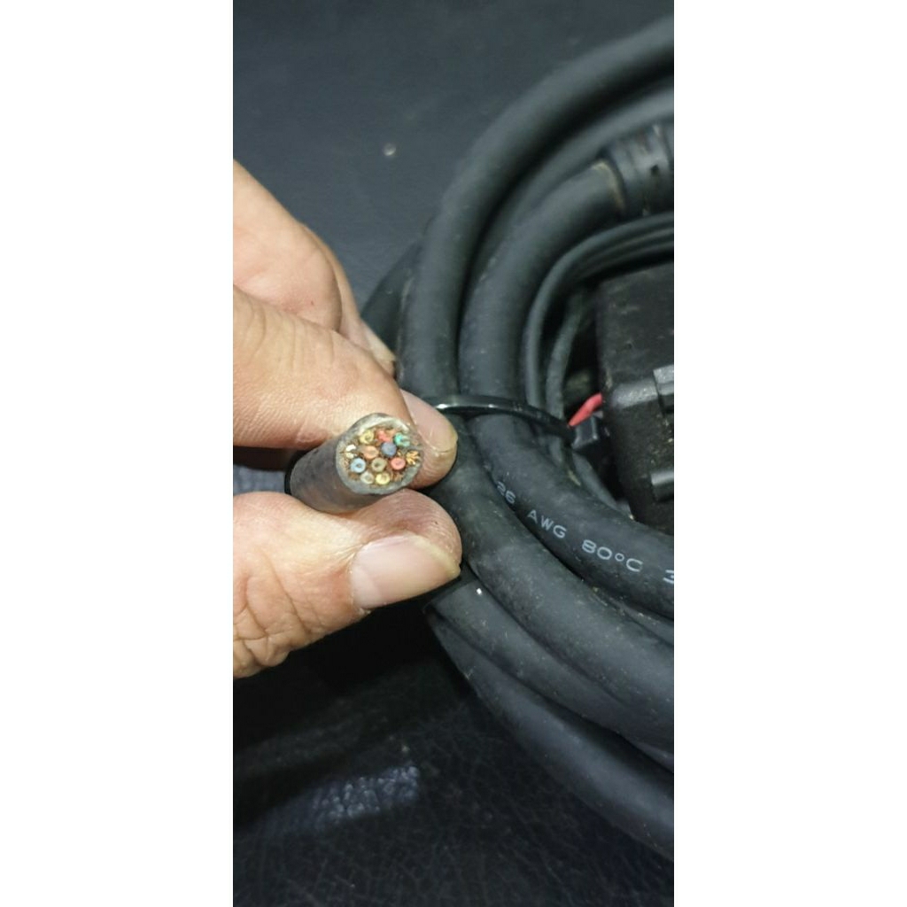 Kabel AV in out TV monitor mobil Roof 13 pin rusak bekas panjang 4 meter