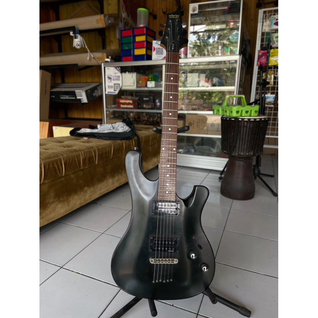 gitar elektrik schecter diamond series