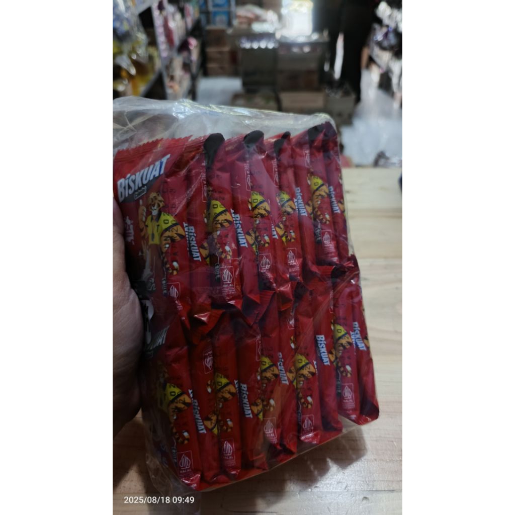 

(ABDILA) Biskuat 15 gram isi 20