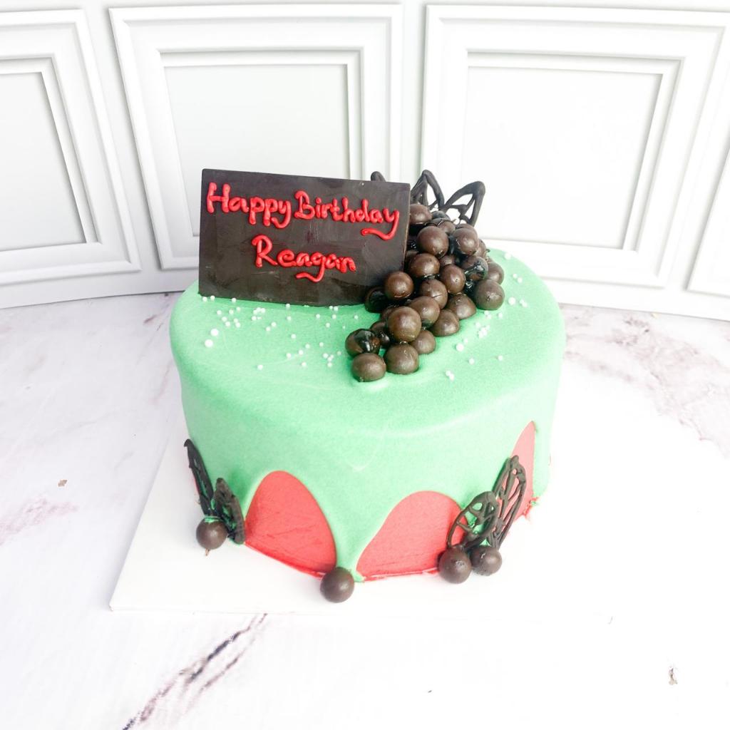 

Kue Ulang tahun/Birthday Cake/Kue Ultah tema Green/Kue Birthday Jakarta