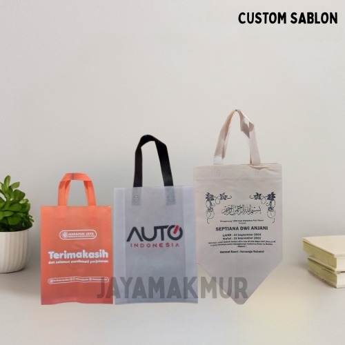 

PRODUK CUSTOM SABLON/ Tas spunbond HANDLE LIPAT SAMPING /HLS goodie bag 65GSM CUSTOM SABLON / tas kain belanja,souvenir,promosi,tas ultah plus sablon 1 warna 1 sisi