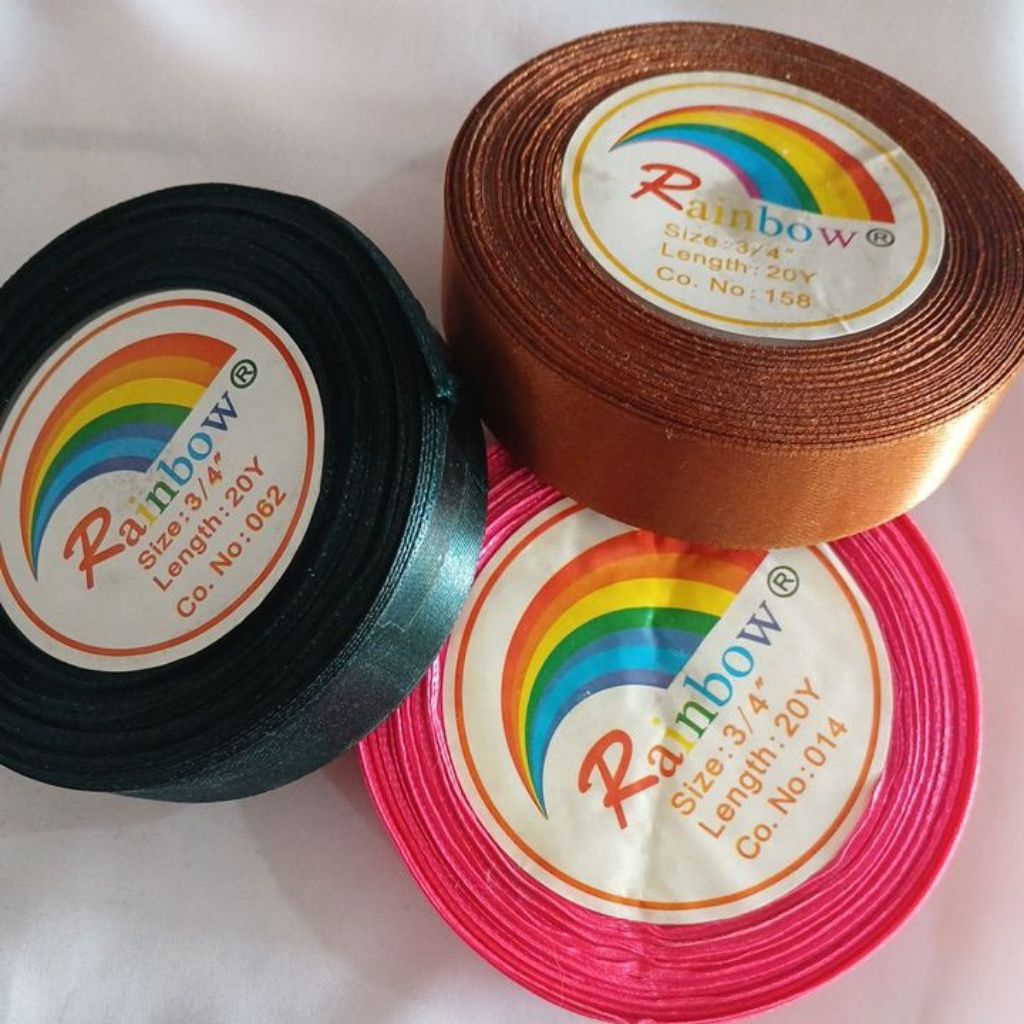 

Pita Satin Size 3/4 Inch (2 Cm) Panjang 20 Yard (18,28 M)